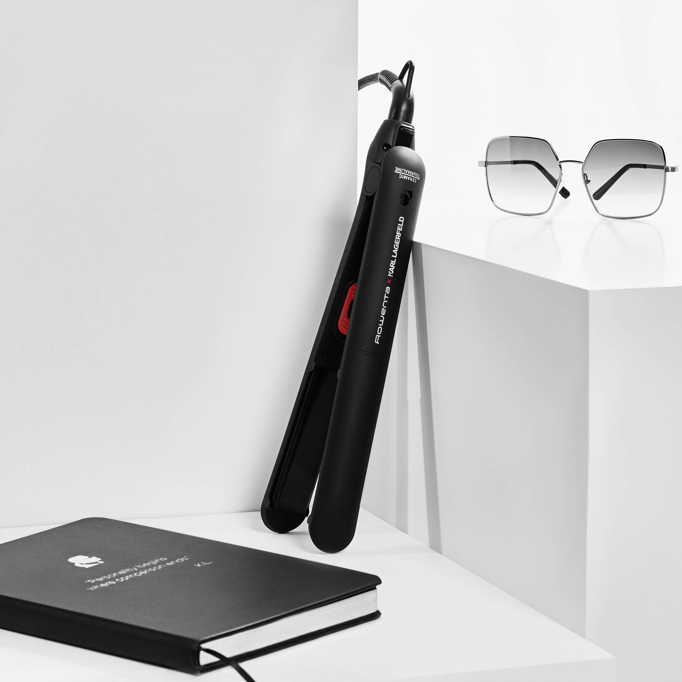 Easyliss SF161L Karl Lagerfeld Lisseur - 1 température (200°C)